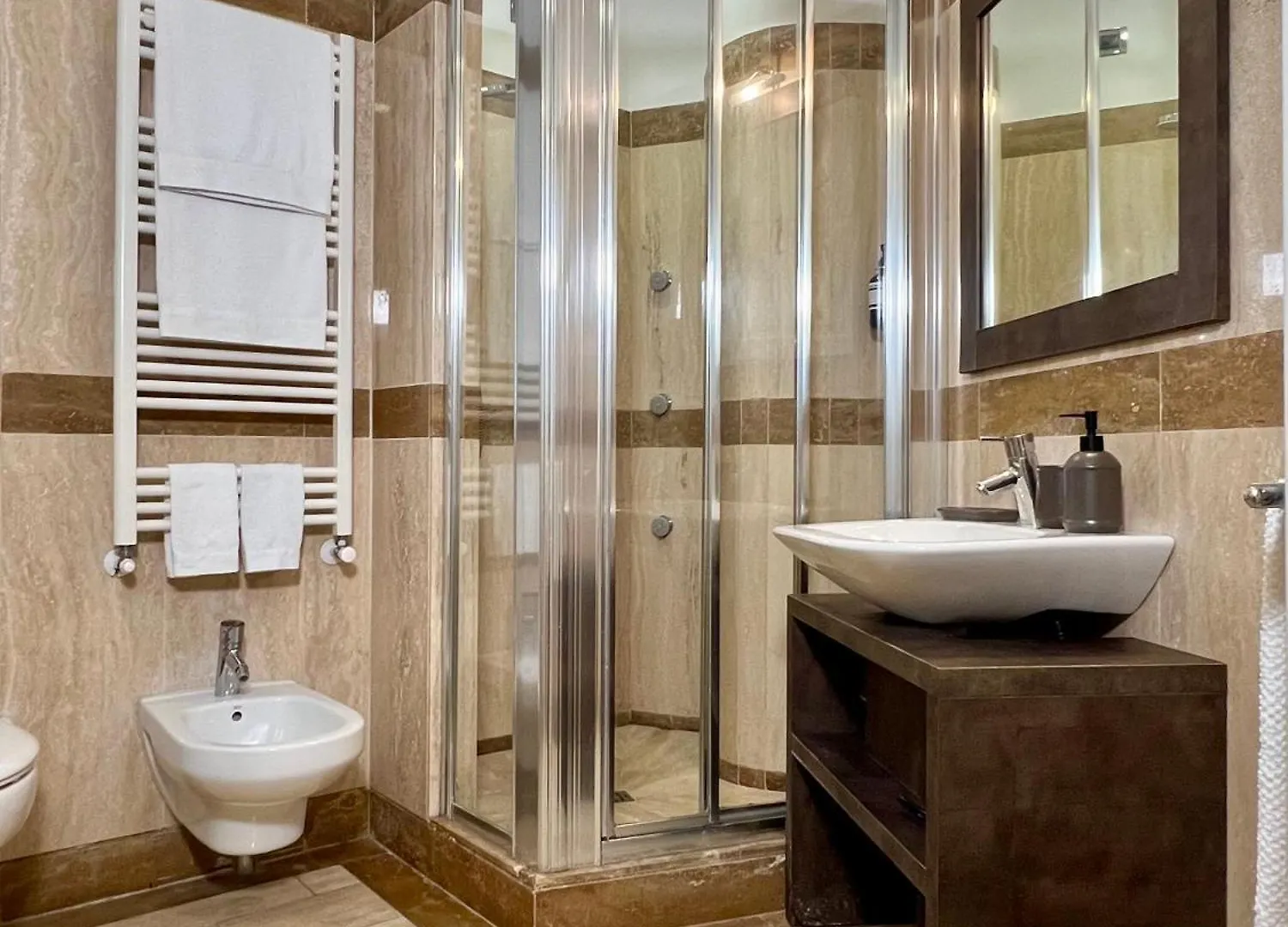 Elegant Apartment Vallombrosa 55 Rome Italy